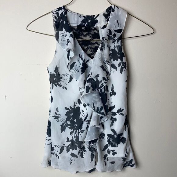 Black and white blouse - Picture 1 of 3